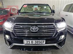 تۆیۆتا لاند کروزەر